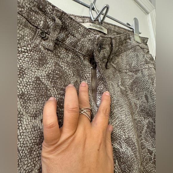Rich & Skinny Snakeskin Print Cotton Blend Skinny Jeans, Women’s Size 27 - Picture 12 of 15